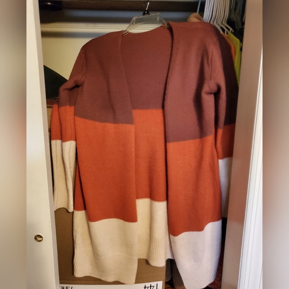 Color-block Long Cardigan - Picture 2 of 3